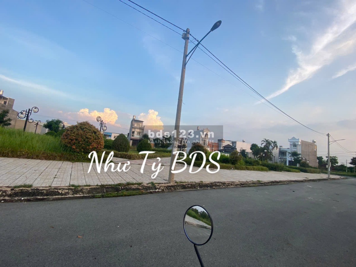 Chủ kẹt tiền cần bán gấp lô đất trong Khu Dân Cư đông kín 5x20 giá chỉ 1ty4