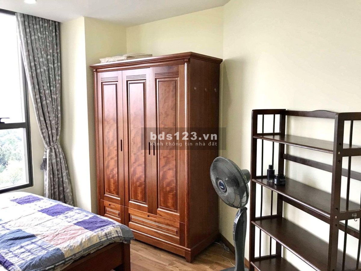 Gia đình cần bán CH Âu Cơ Tower 74,1m2, 2pn, 2wc, có bancon, có sổ hồng. Giá thật: 2.75 tỷ TL