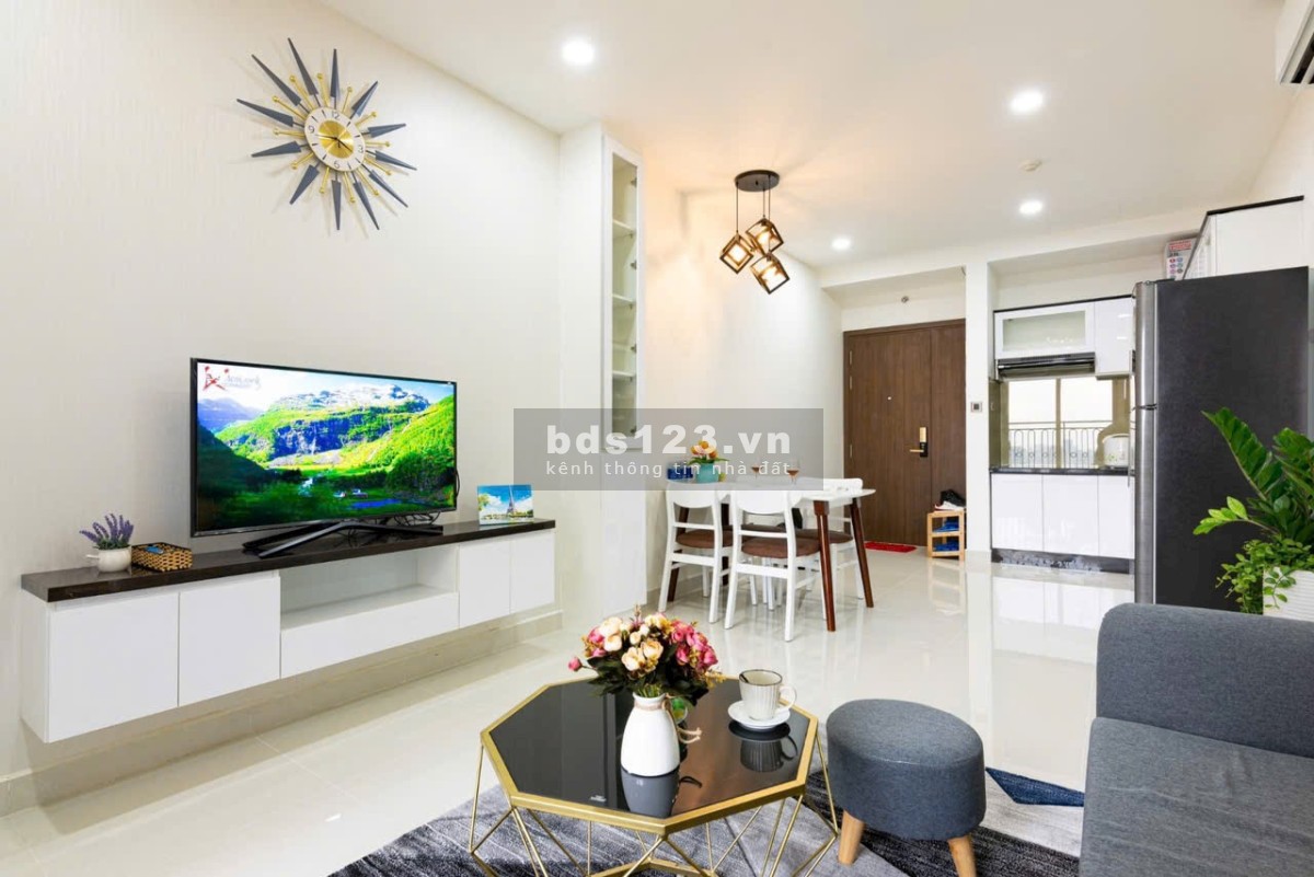 Cần bán CH The Flemington 87m2, 3pn,2wc, có SH lâu dài. Giá: 6.7 tỷ TL