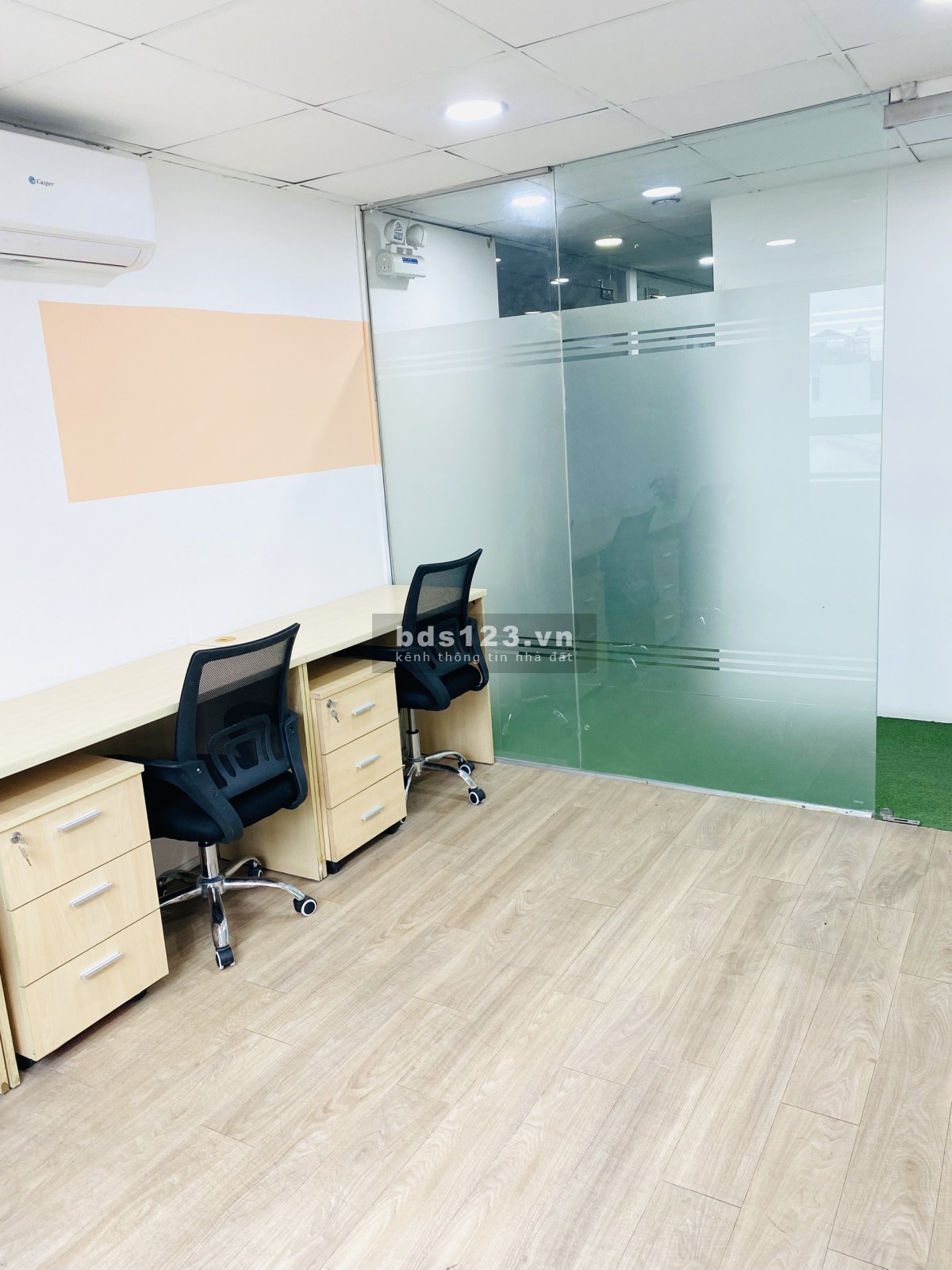 Văn phòng cho thuê từ 4 - 5 người trọn gói quận 1