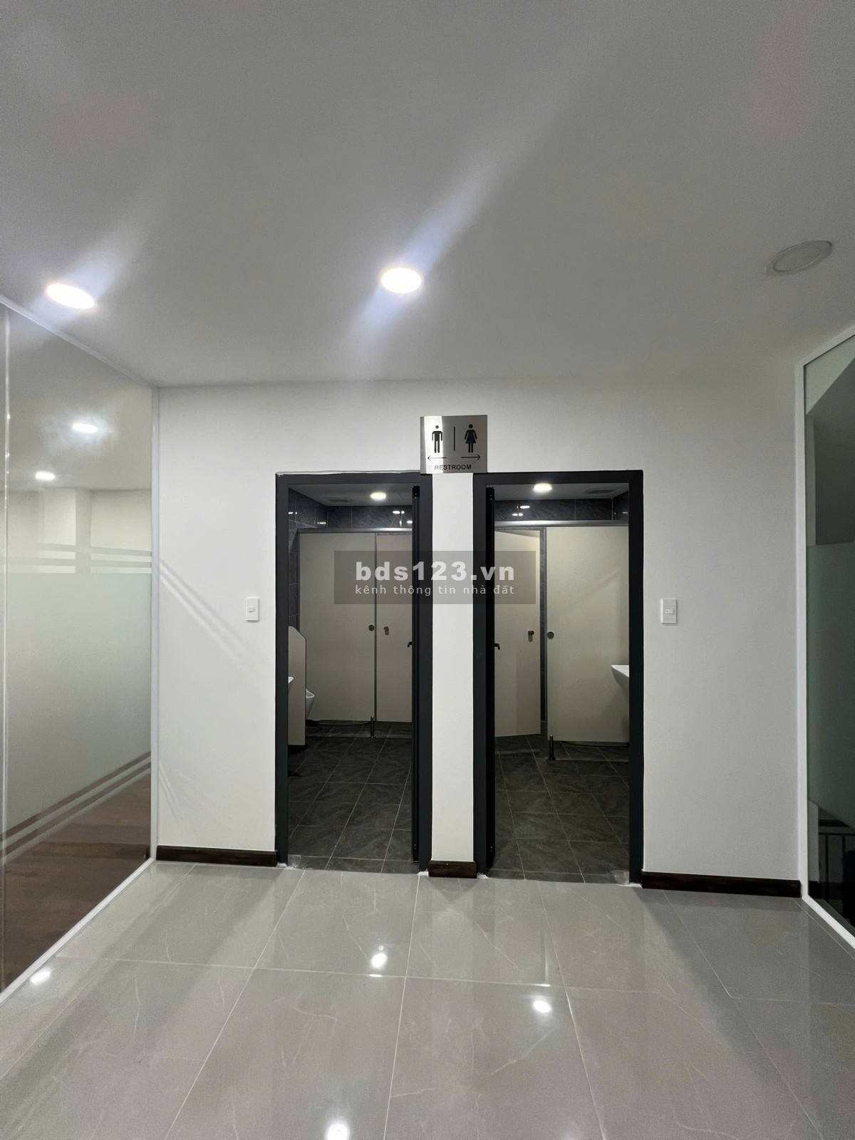 Văn phòng mới cho thuê diện tích 84m2 tại Tân Bình, Hồ Chí Minh