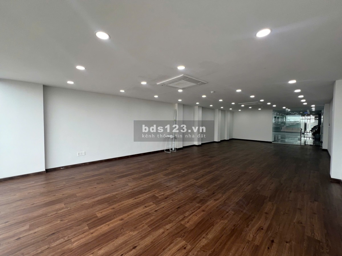 Văn phòng mới cho thuê diện tích 84m2 tại Tân Bình, Hồ Chí Minh