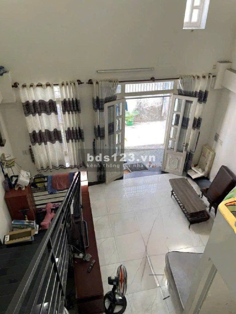 Bán nhanh nhà 2 tầng đường 102 TNPA, ngang 5.3M, giá 4 tỷ