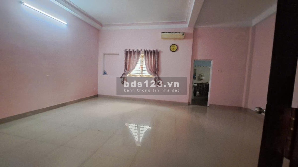 Diện tích khủng 6x20, 3 tầng BTCT gần ngã tư Nguyễn Văn Linh + QL50 chỉ 3.7 tỷ