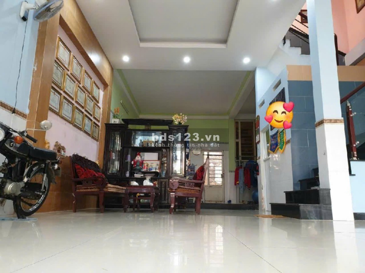 Diện tích khủng 6x20, 3 tầng BTCT gần ngã tư Nguyễn Văn Linh + QL50 chỉ 3.7 tỷ