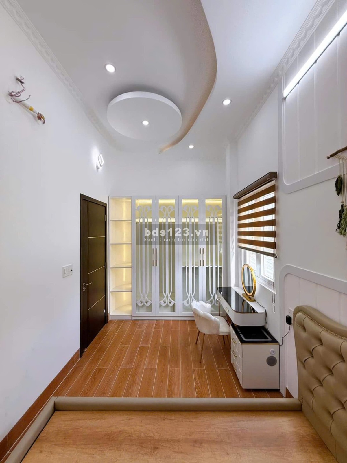 Cần bán nhà 1 trệt 1 lầu đường Nguyễn Văn Cừ Cần Thơ Diện tích 5x13=65m2 Giá 3 tỷ 550