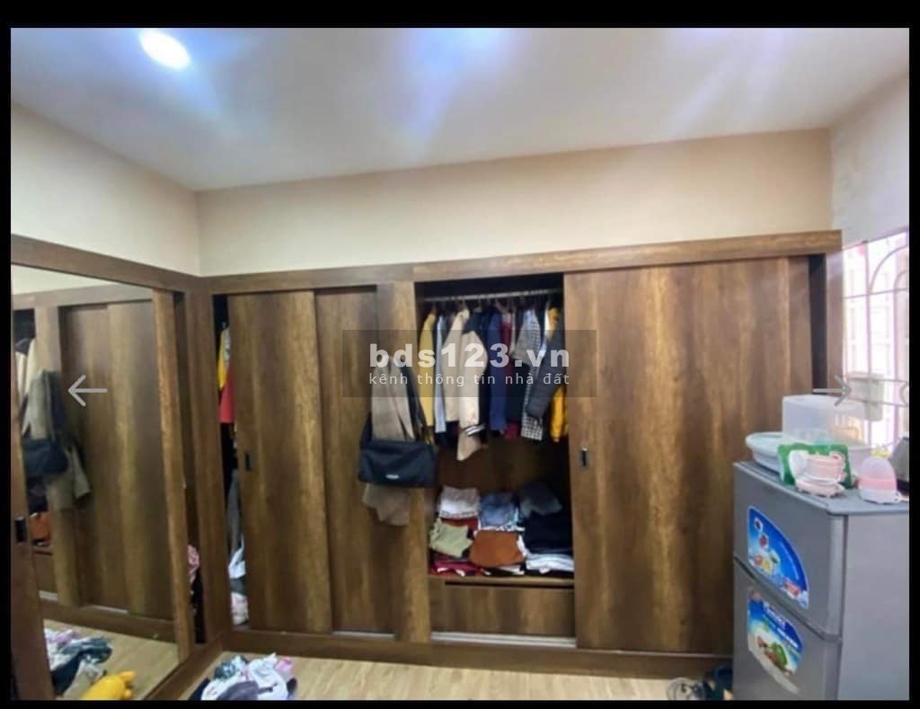 Gia đình cần bán Gấp căn nhà tại đường Nguyễn Trãi 40m, 4 tầng, mặt tiền 5m, giá ~7 tỷ