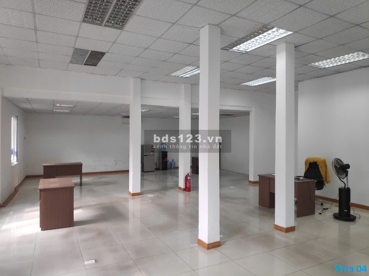 Cho Thuê Nhà Xưởng và Văn Phòng Diện Tích 2.600M2 Đường Phan Huy Ích Gần KCN Tân Bình