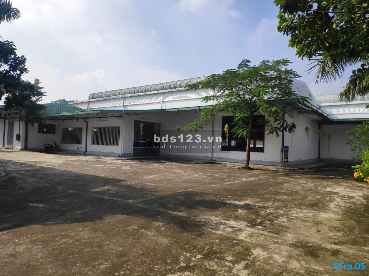 Cho Thuê Nhà Xưởng và Văn Phòng Diện Tích 2.600M2 Đường Phan Huy Ích Gần KCN Tân Bình