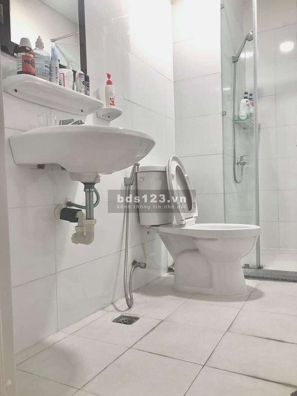 Cho thuê chung cư Võ Thị Sáu, Q3: 98m2, nội thất, 2p ngủ 11tr/tháng