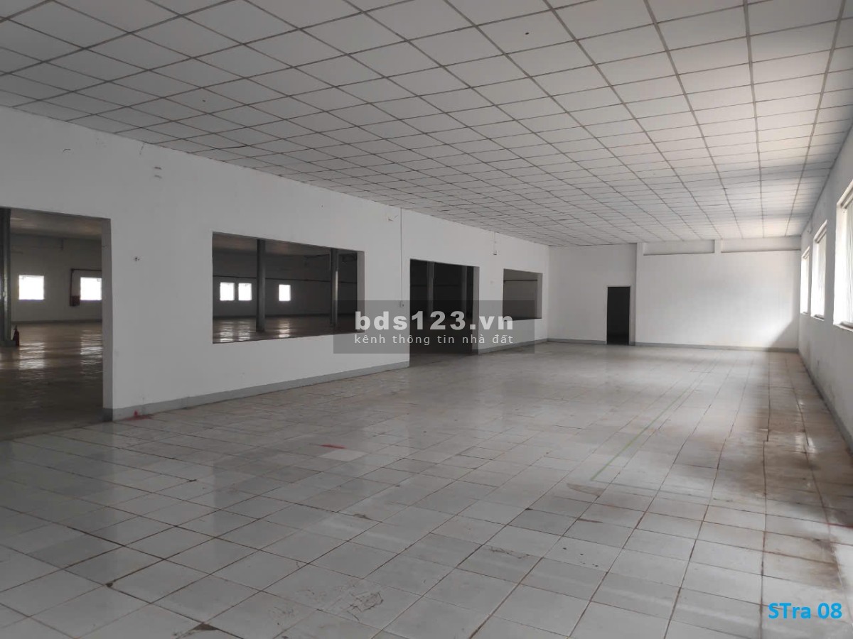 Cho Thuê Nhà Xưởng và Văn Phòng Diện Tích 2.600M2 Đường Phan Huy Ích Gần KCN Tân Bình