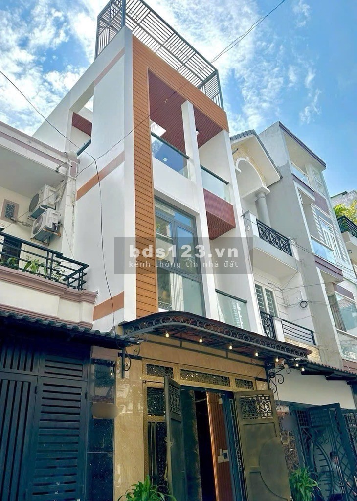 Nhà đẹp, phong cách hiện đại. 50M2 X 3,5T hẻm 7M đường Lê Văn Quế, giá sốc chỉ 6,6 tỷ.