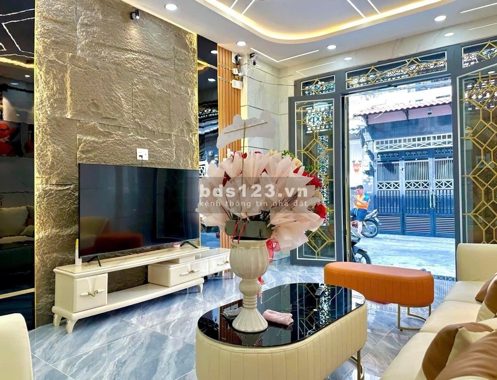 Nhà đẹp, phong cách hiện đại. 50M2 X 3,5T hẻm 7M đường Lê Văn Quế, giá sốc chỉ 6,6 tỷ.