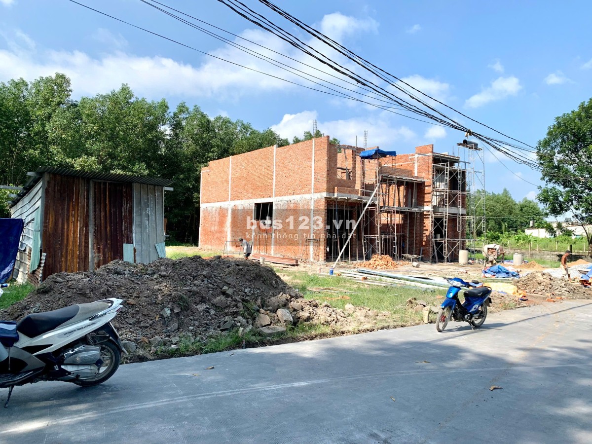 Cần bán 3 căn nhà mới xây chính chủ gần KDL Bửu Long