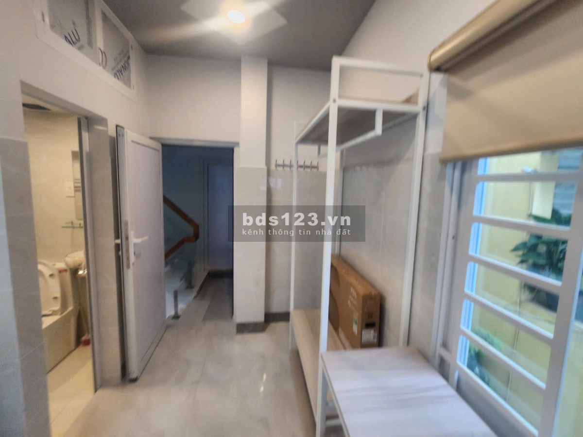 CHDV đường 3/2, quận 10: 20m2, Nội thất, ban công, 4.5tr/tháng