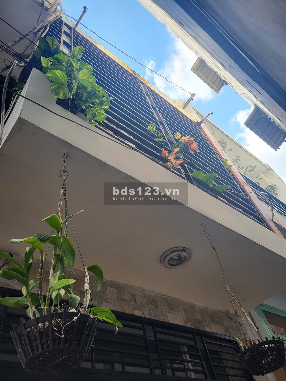 Bán nhà Dạ Nam, 2 tầng, hẻm xe tải, kinh doanh mua bán sầm uất, 31 M2, giá chỉ 4.5 tỷ