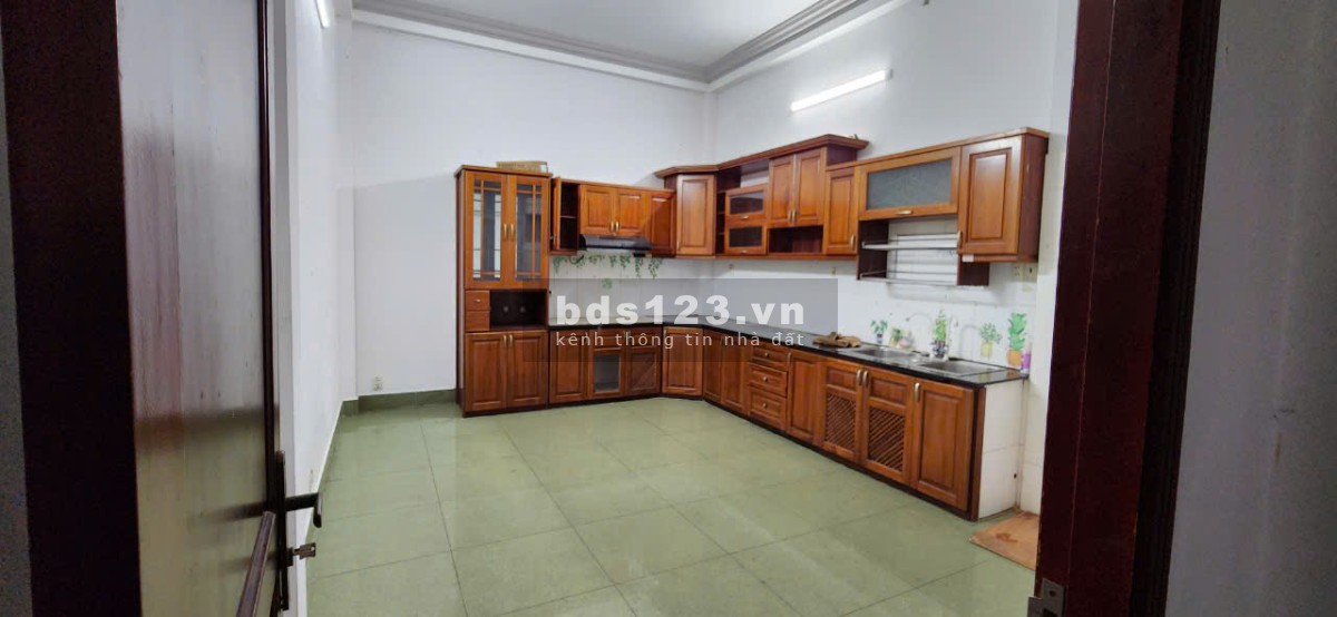 Chính chủ cho thuê nhà nguyên căn 4 tầng khu K300 nhà trống giao ngay