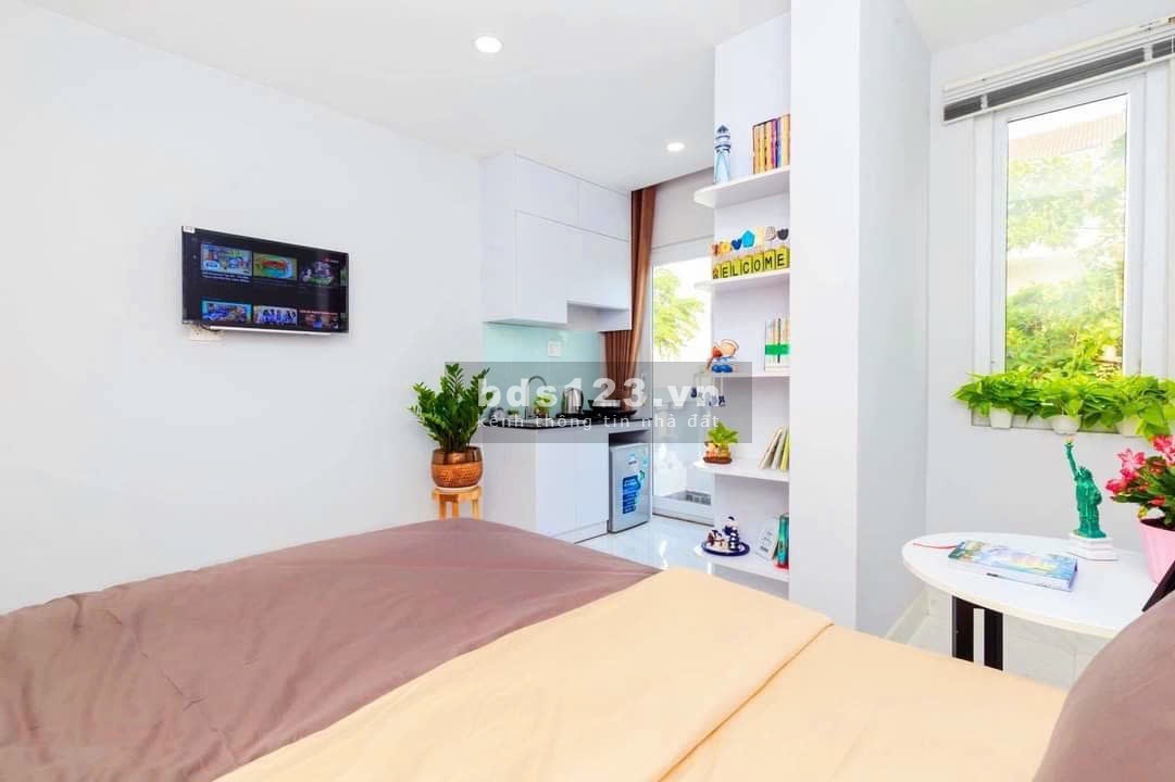 Căn hộ studio 40M2, bancol lớn, ngay giữa trung tâm quận 7, cách lotte 500M, gần cầu Kênh Tẻ