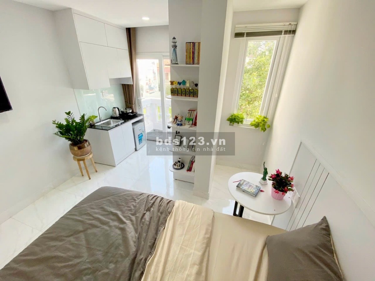 Căn hộ studio 40M2, bancol lớn, ngay giữa trung tâm quận 7, cách lotte 500M, gần cầu Kênh Tẻ