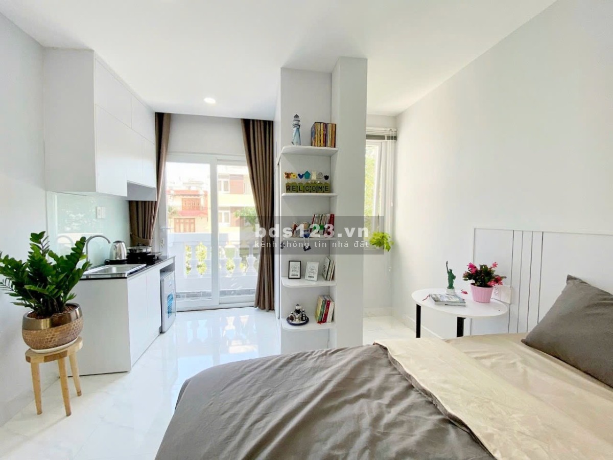 Căn hộ studio 40M2, bancol lớn, ngay giữa trung tâm quận 7, cách lotte 500M, gần cầu Kênh Tẻ