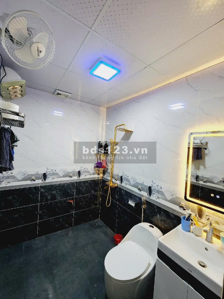 Giảm giá sốc ! Quỹ Căn Hộ Chung cư OCT5A KĐT RESCO Phạm Văn Đồng, DT 97/105m2, giá 5.25 tỷ