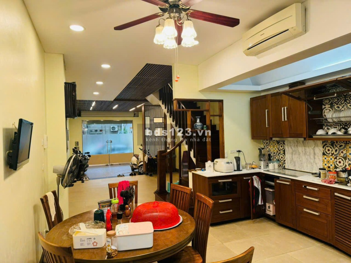 Chính chủ gửi bán căn liền kề làng Việt Kiều Châu Âu, khu đô thị mới Mỗ Lao, P Mộ Lao, Hà Đông, HN