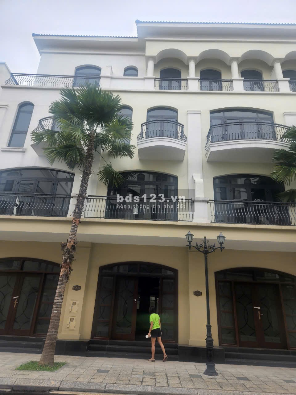 Bán liền kề 63m2 giá 7.3 tỷ khu chà là Vinhomes Oean Park 2