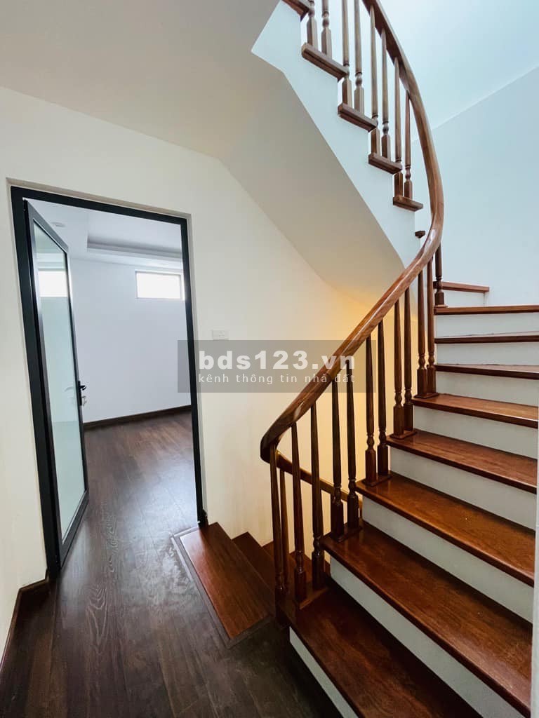 Bán nhà 39m², mặt tiền 3.5m, Bùi Xương Trạch, Thanh Xuân