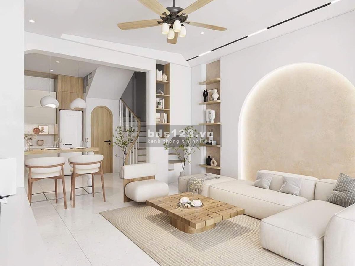 Hiếm!!! Bán nhà phố Xuân La - Diện tích 31m2 x 5 tầng - Mt 4.3m - Full nội thất - Ngõ thông tứ phía