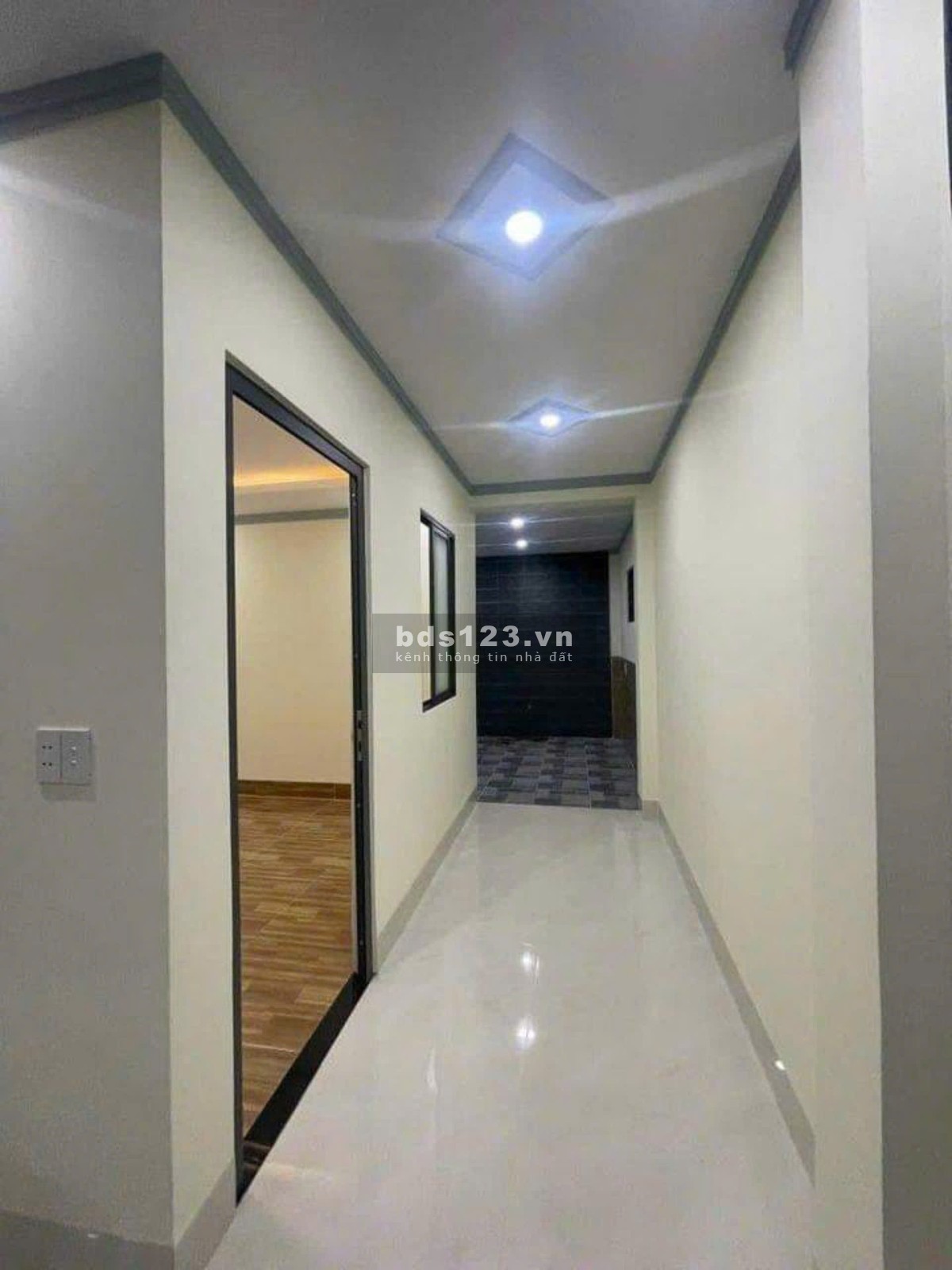 Chính chủ kẹt tiền cần bán gấp căn nhà 1 trệt 1 lửng gần văn miếu Trấn Biên, giảm 100tr, giá 550tr
