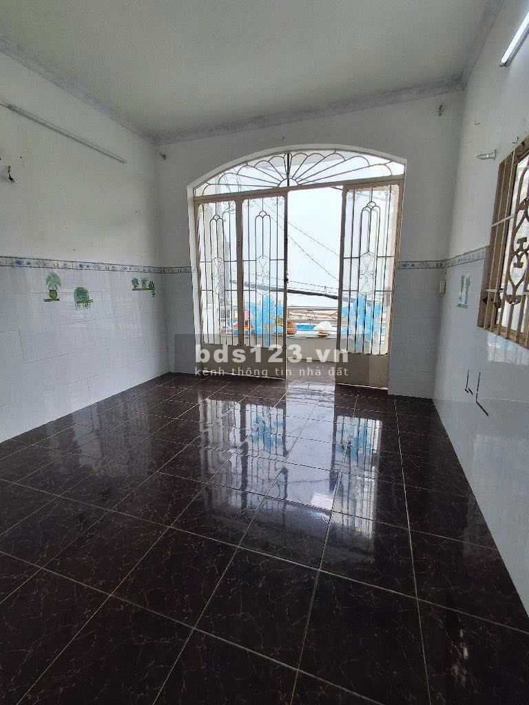 Cần bán nhà phố vừa ở vừa kinh doanh, hẻm thông ô tô đổ cửa, sát Nguyễn Thị Thập