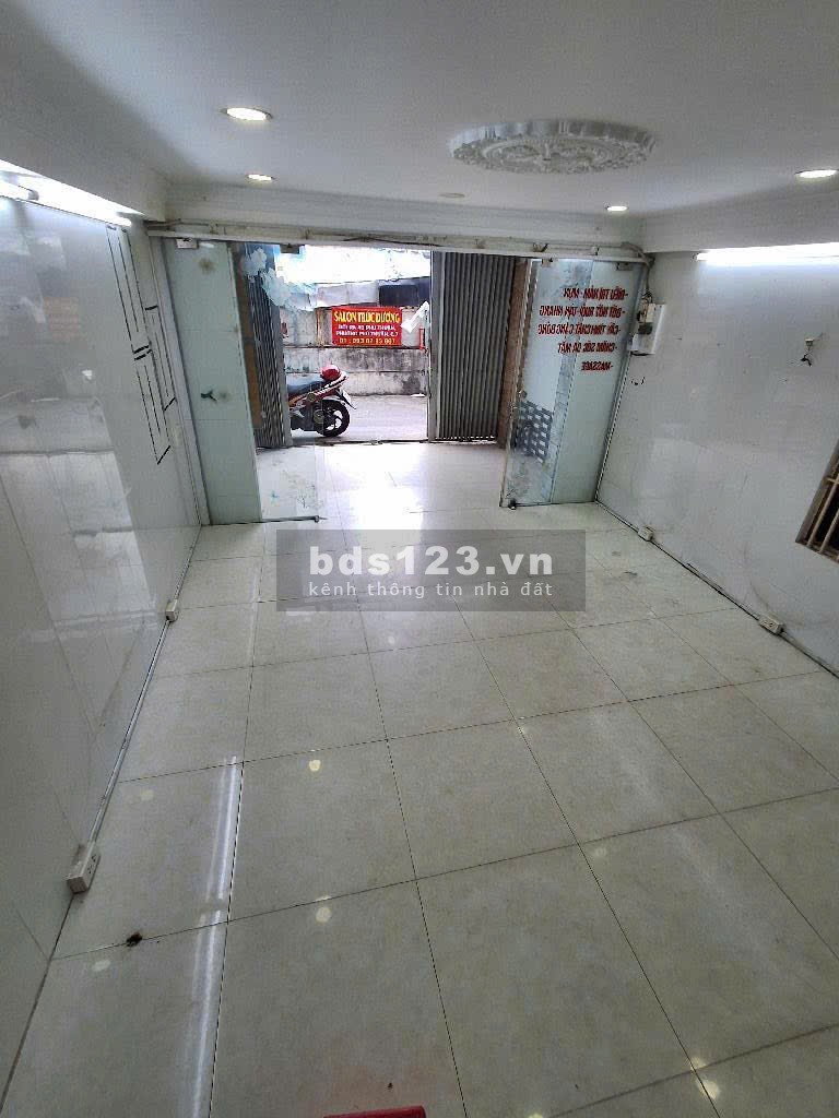 Cần bán nhà phố vừa ở vừa kinh doanh, hẻm thông ô tô đổ cửa, sát Nguyễn Thị Thập