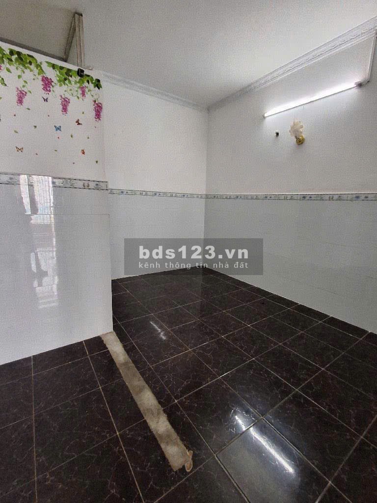 Cần bán nhà phố vừa ở vừa kinh doanh, hẻm thông ô tô đổ cửa, sát Nguyễn Thị Thập
