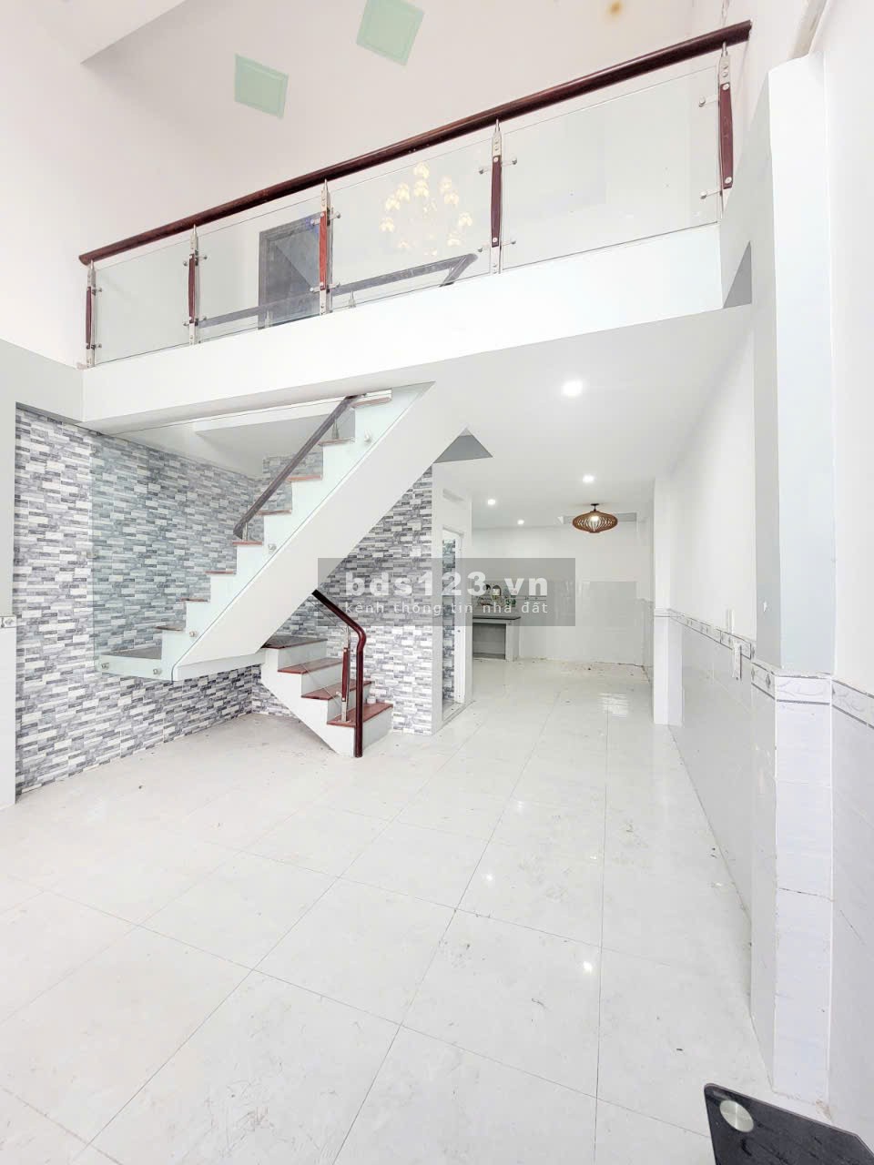 Xe hơi đậu cửa - 60m - Nhỉnh 4 tỷ - Sát vách Vạn Phúc City - Hiệp Bình Phước - Thủ Đức