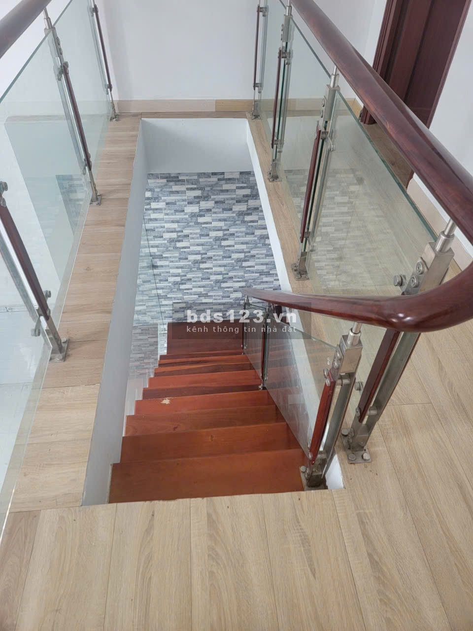 Xe hơi đậu cửa - 60m - Nhỉnh 4 tỷ - Sát vách Vạn Phúc City - Hiệp Bình Phước - Thủ Đức
