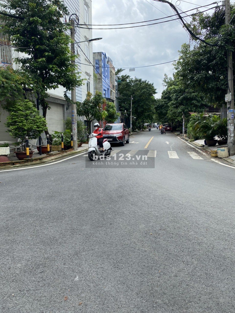 Xe hơi đậu cửa - 60m - Nhỉnh 4 tỷ - Sát vách Vạn Phúc City - Hiệp Bình Phước - Thủ Đức