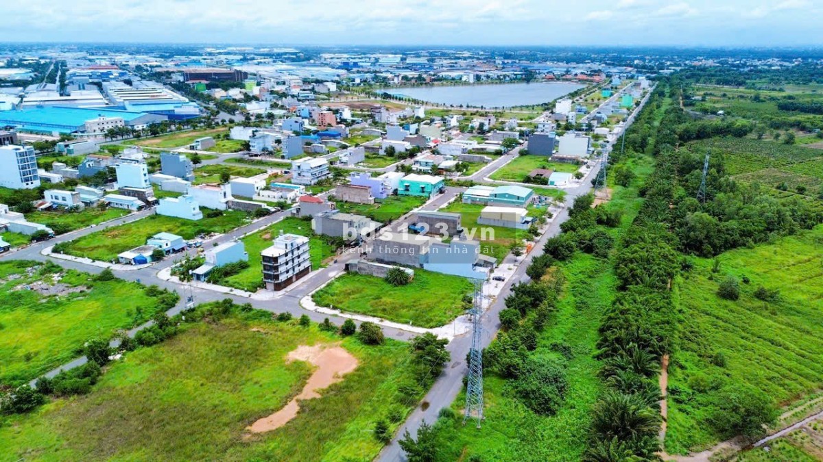 Đất độc lạ nhất dự án, đất lọt khe gần trung tâm thương mại, giá mềm