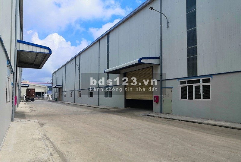 Cho thuê 6600m2 XƯỞNG mới KCN Hải Sơn, Đức Hòa, Long An, Gía :…