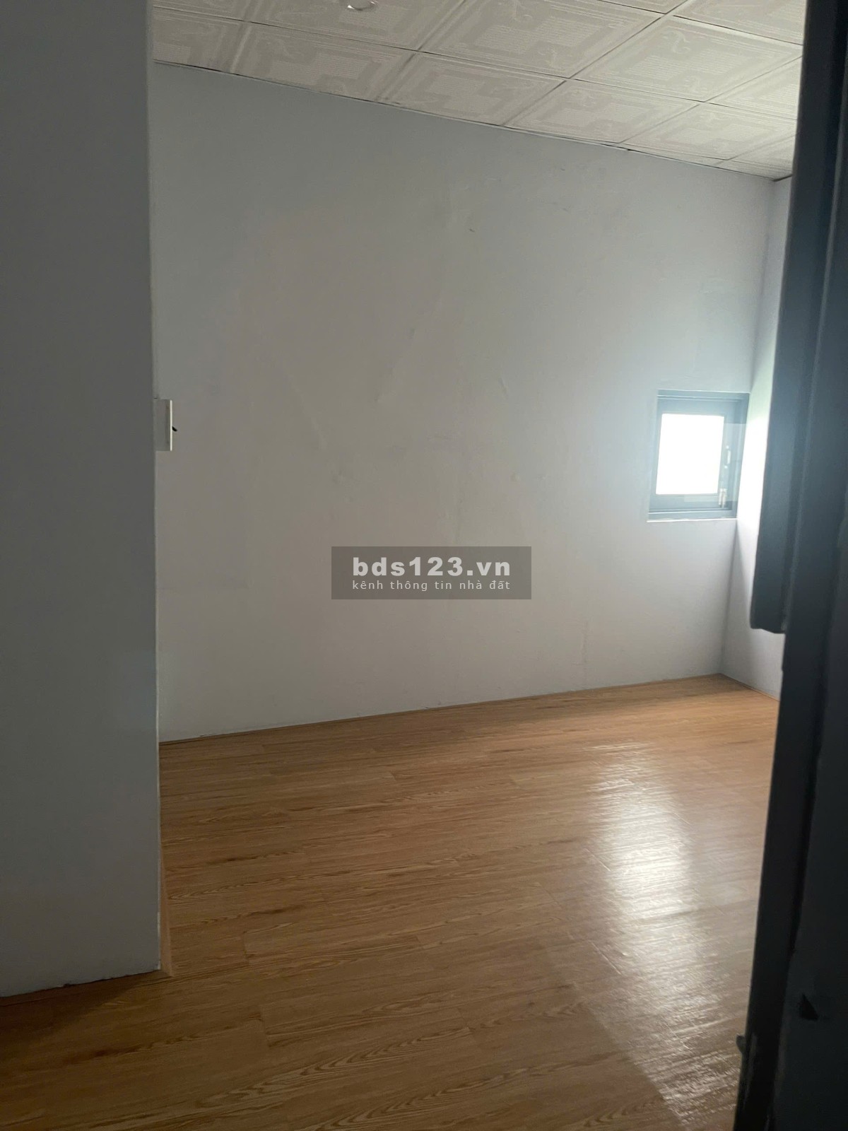 Hạ thêm 100 triệu, mặt tiền Tôn Đản, kinh doanh sầm uất, chỉ nhỉnh hơn 4 tỷ, gần 135 m2, ngang 7m