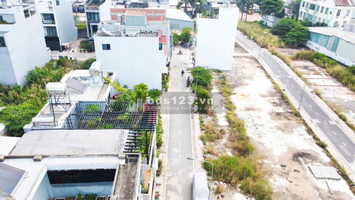 Chính chủ cần bán đất quận Bình Tân, đường Tây Lân 67,8M2