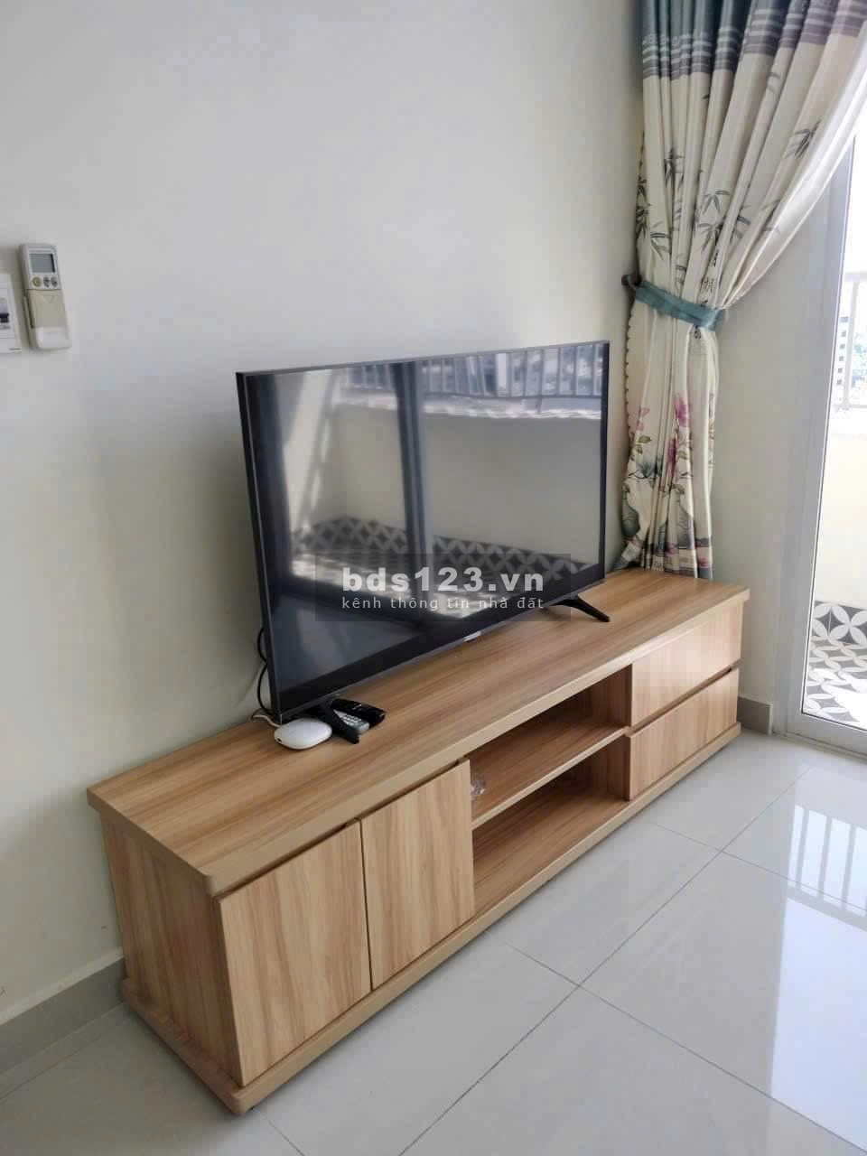 Căn hộ 2p ngủ, nội thất, tầng 2, Võ Thị Sáu, Q3 giá 10tr