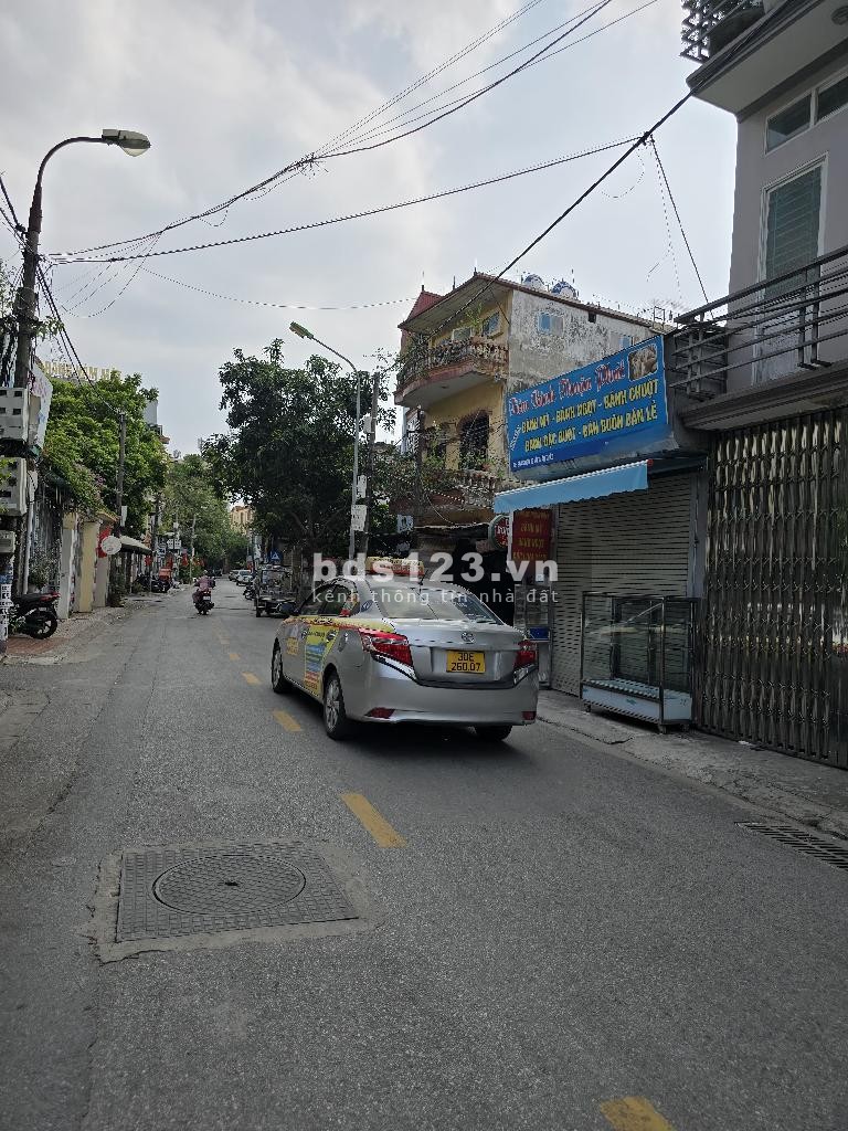 Bán gấp Nhà Phố Vũ Xuân thiều. Diện tích 35.3m. Giá 5.4 tỷ