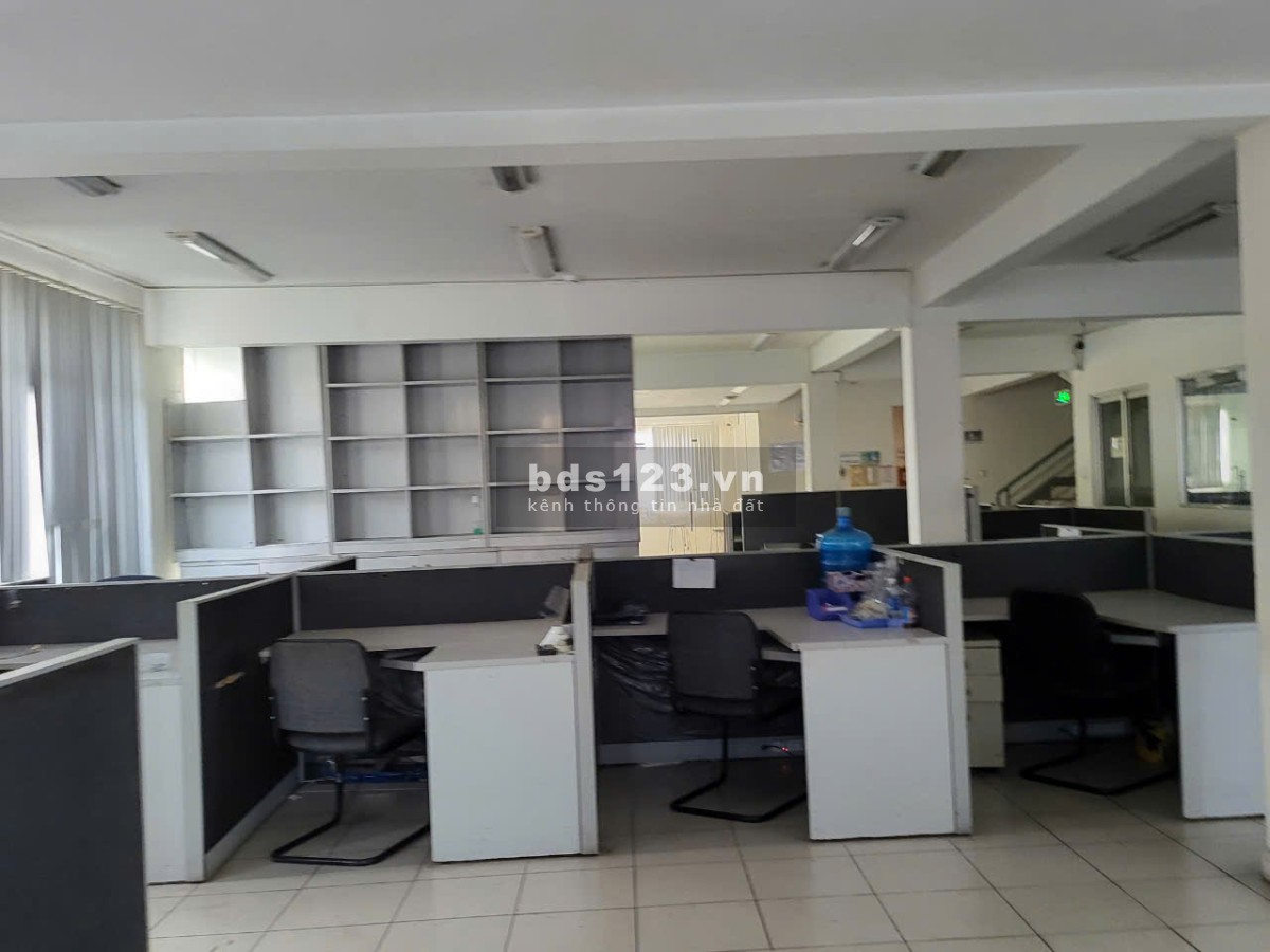 Cho thuê 3000m2 XƯỞNG KCN Long Bình Biên Hòa, Đ.Nai Gía : 322 triệu, gía rẻ cùng khu vực