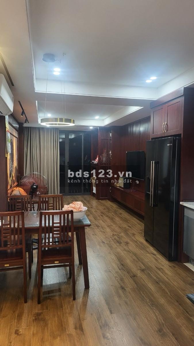 Cốm Vòng Cầu Giấy 2 mặt thoáng 52m 25 tỷ 6 tầng mặt tiền 5m thang máy ô tô đỗ cửa