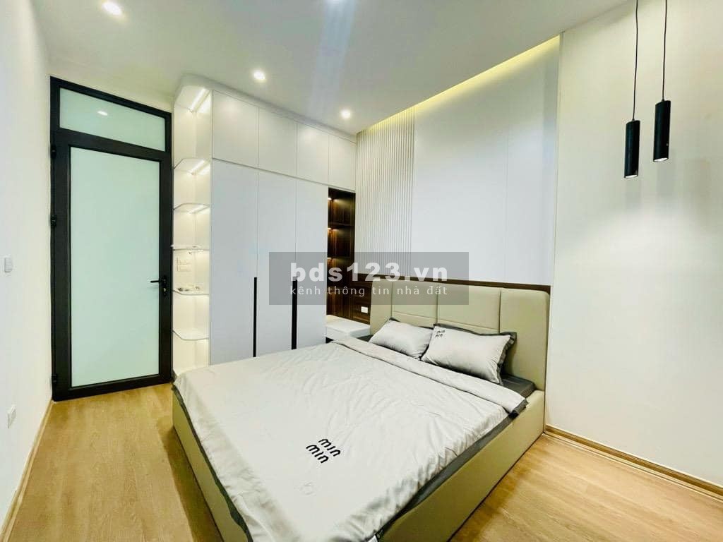 Bán nhà mặt phố Tây Sơn siêu đẹp 40m vỉa hè kinh doanh đỉnh mặt tiền rộng chỉ nhỉnh 16,3 tỷ đồng.