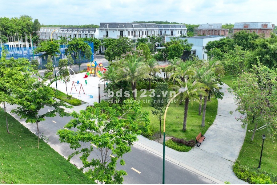 Nhà đẹp liền kề trung tâm hành chính tỉnh Bình Dương chỉ 500 mét