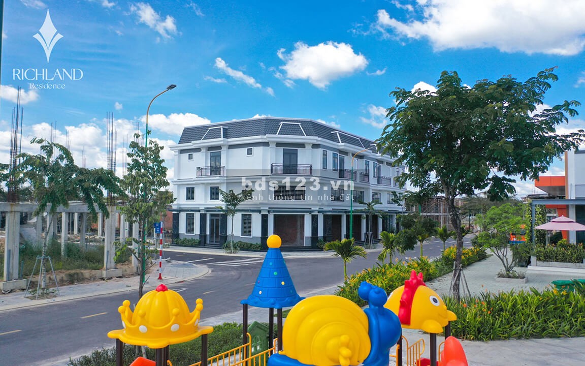Nhà đẹp liền kề trung tâm hành chính tỉnh Bình Dương chỉ 500 mét