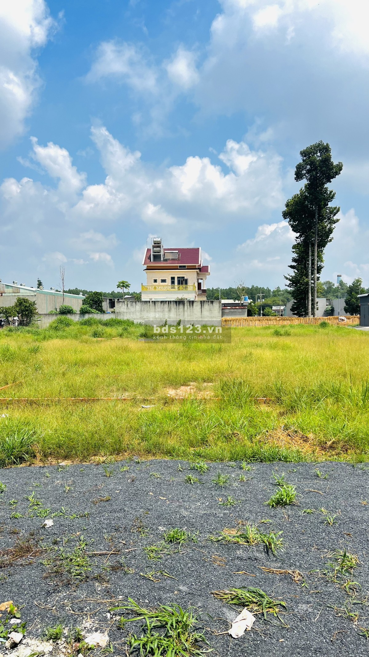 Đất đẹp nằm ngay chợ An Viễn, DT 95m2, nở hậu lớn, công chứng ngay trong ngày