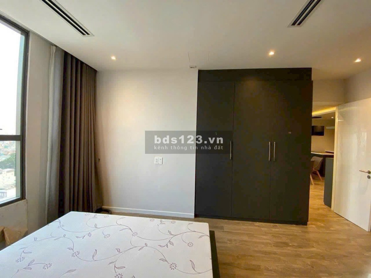 Gia đình bán CH Phúc Thịnh 85m2, 3PN, 2WC, căn góc, có bancon, có SH lâu dài. Giá thật: 4.3 tỷ TL