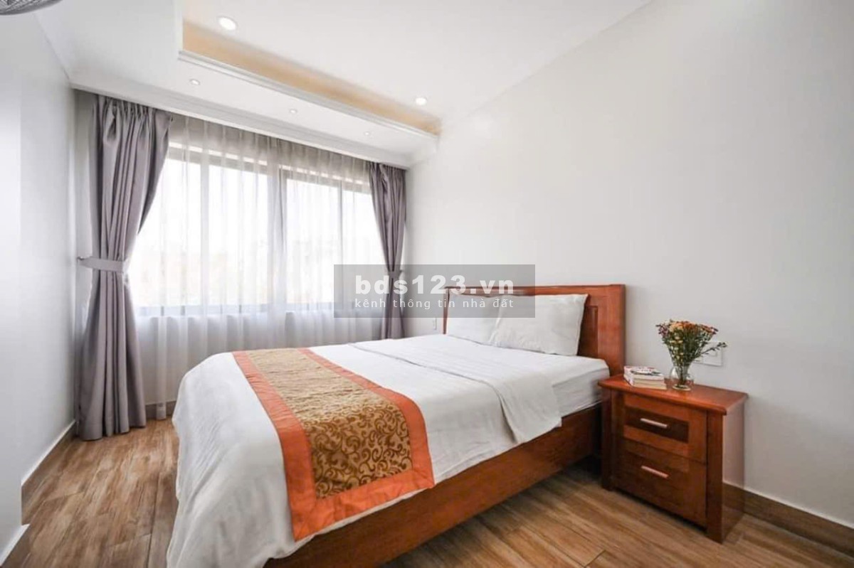 Căn hộ dịch vụ 1PN có ban công rộng tại Hưng Gia 2, giá 16 triệu